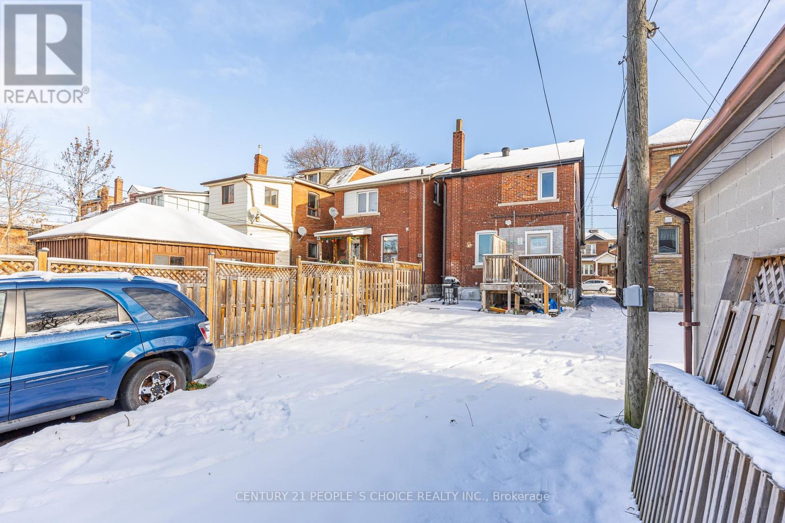 Upper - 212 Oakwood Avenue, Toronto, Ontario M6E 2V4 - Photo 4 - C12605352