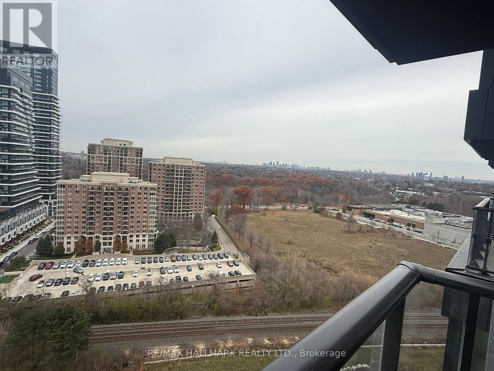 1715 - 1 Quarrington Lane, Toronto, Ontario  M3C 1H7 - Photo 12 - C12627696