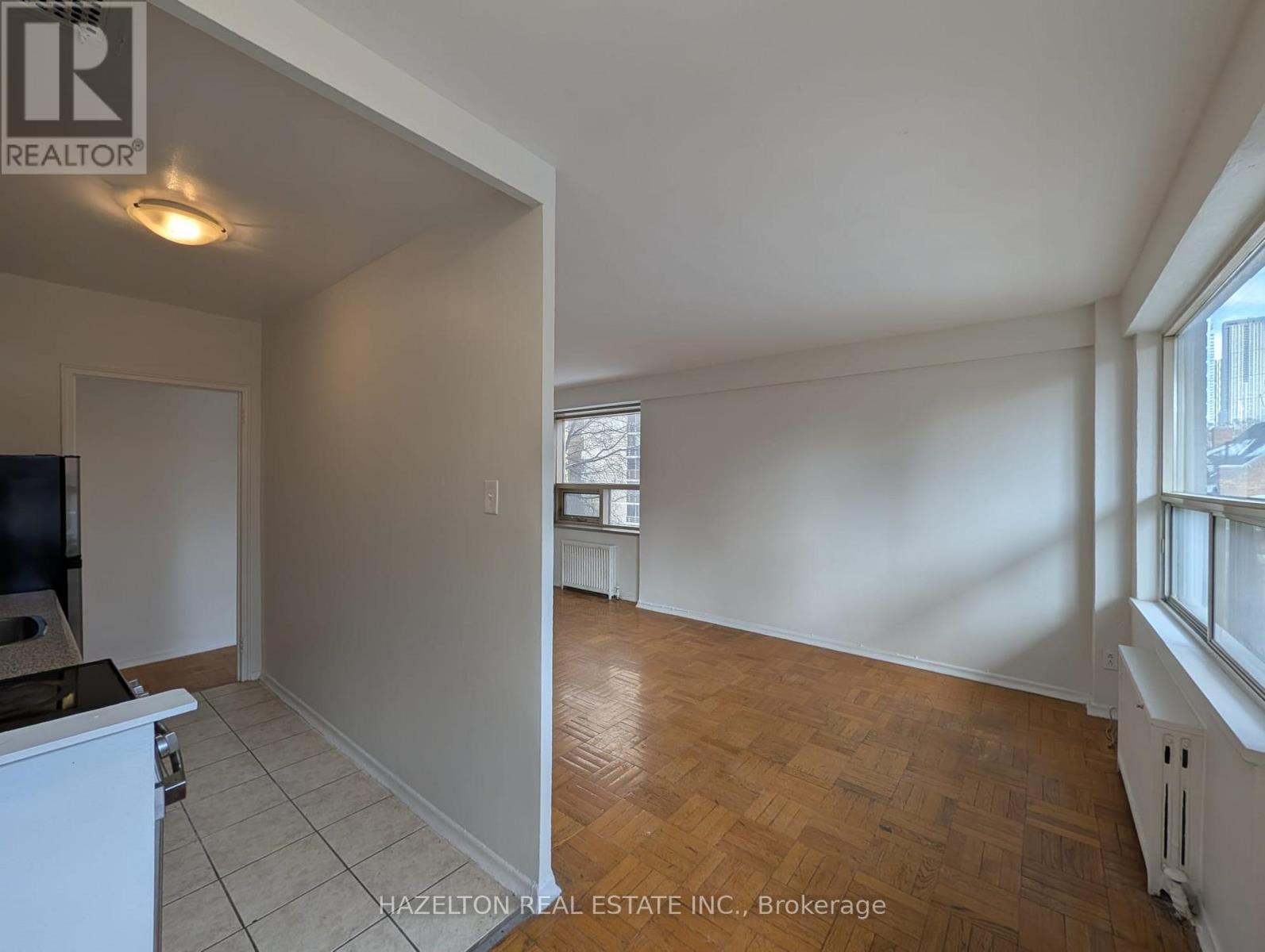 201 - 206 St George Street, Toronto, Ontario  M5R 2N6 - Photo 9 - C12629324