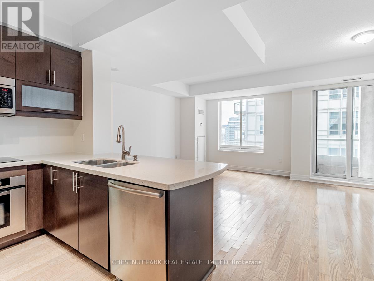 2905 - 35 Balmuto Street, Toronto, Ontario  M4Y 0A3 - Photo 2 - C12629346