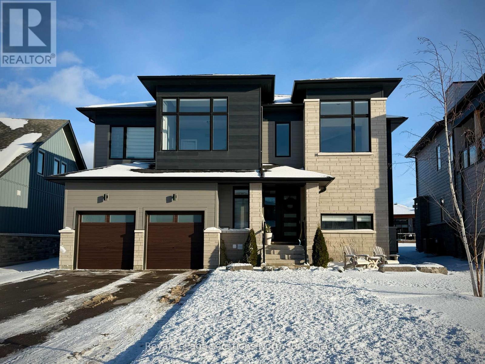 143 SPRINGSIDE CRESCENT, Blue Mountains, Ontario