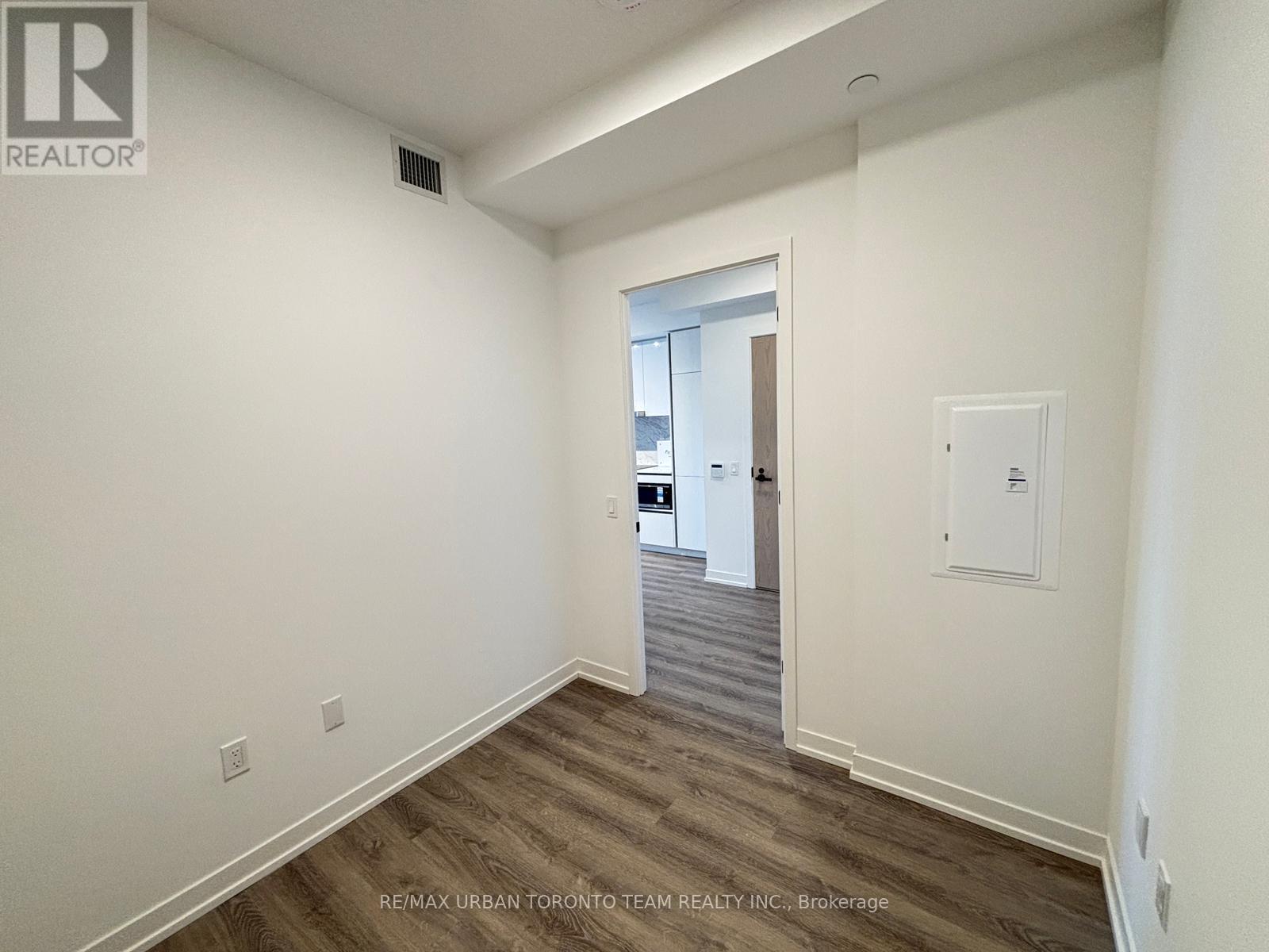 3108 - 8 Interchange Way, Vaughan, Ontario  L4K 5Z7 - Photo 10 - N12629316