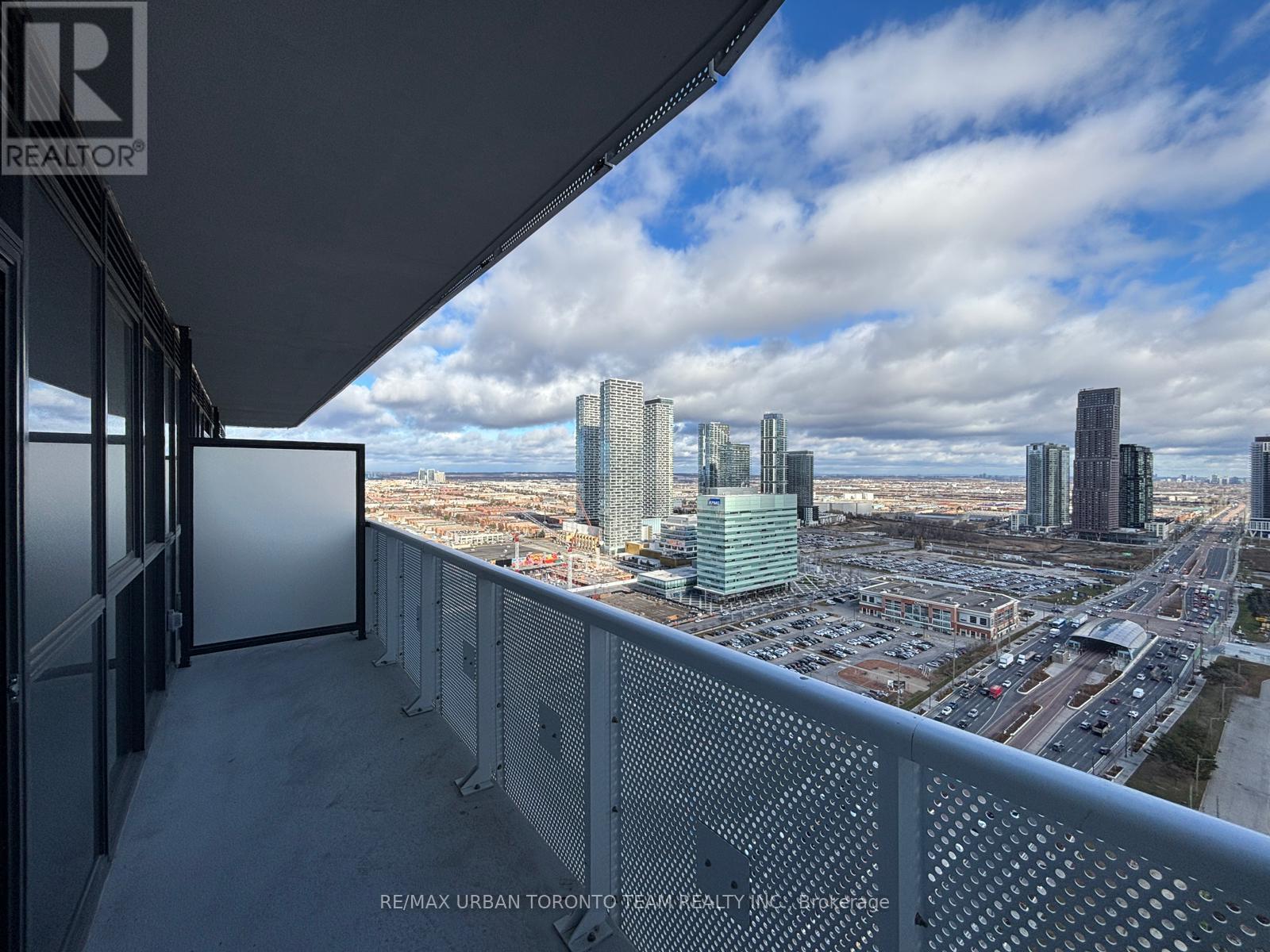 3108 - 8 Interchange Way, Vaughan, Ontario  L4K 5Z7 - Photo 5 - N12629316