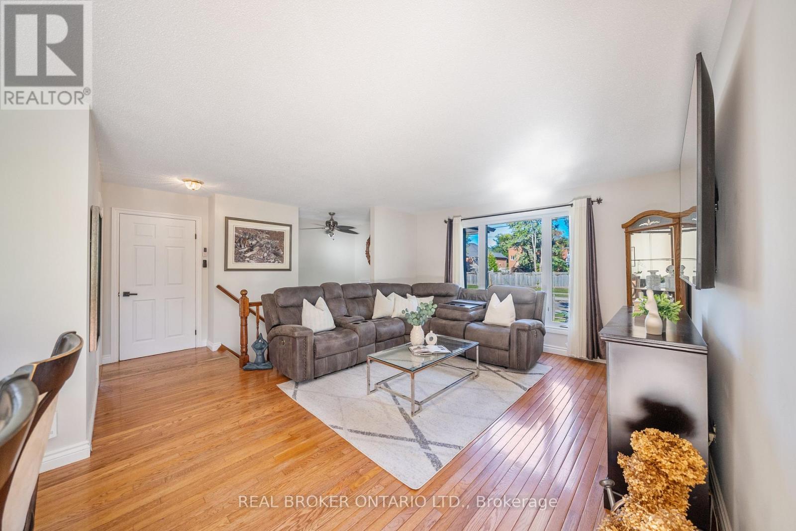 118 Patterson Street N, New Tecumseth (Beeton), Ontario  L0G 1A0 - Photo 3 - N12629322