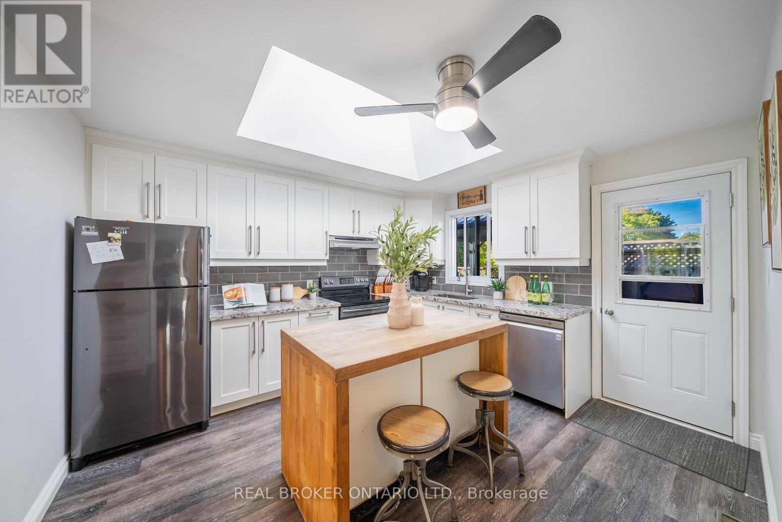 118 Patterson Street N, New Tecumseth (Beeton), Ontario  L0G 1A0 - Photo 8 - N12629322