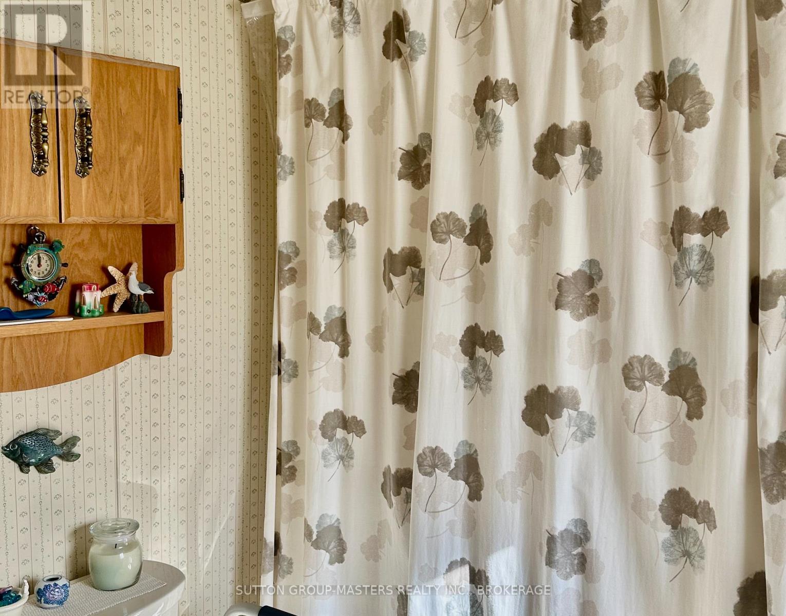 9 Maple Drive, Greater Napanee (Greater Napanee), Ontario  K7R 3L2 - Photo 19 - X12486871