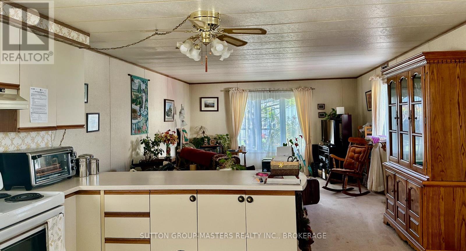 9 Maple Drive, Greater Napanee (Greater Napanee), Ontario  K7R 3L2 - Photo 9 - X12486871