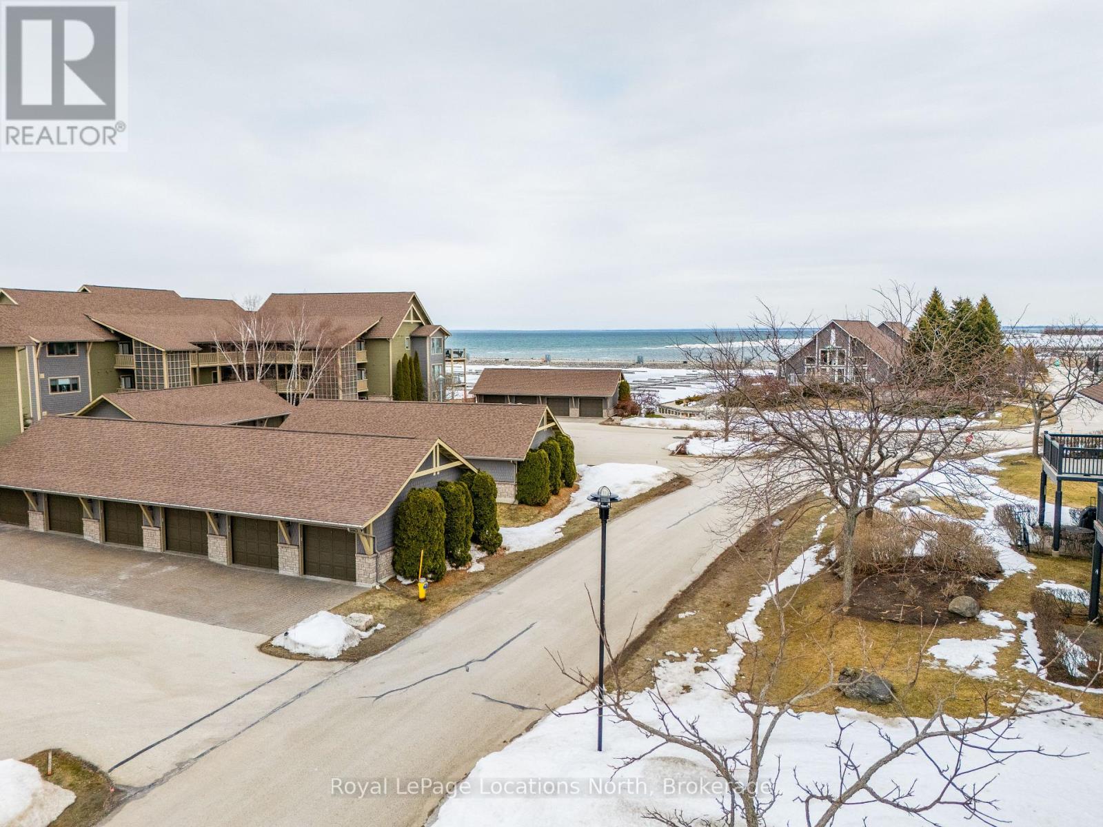 465 Mariners Way, Collingwood, Ontario  L9Y 5C7 - Photo 2 - S12629484