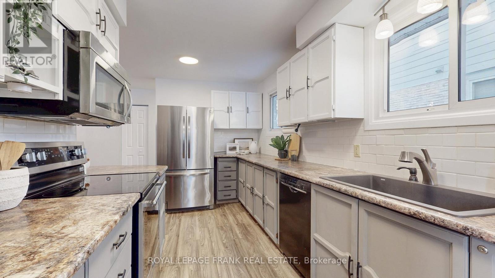 732 Annapolis Avenue, Oshawa, Ontario  L1J 6H2 - Photo 11 - E12629386