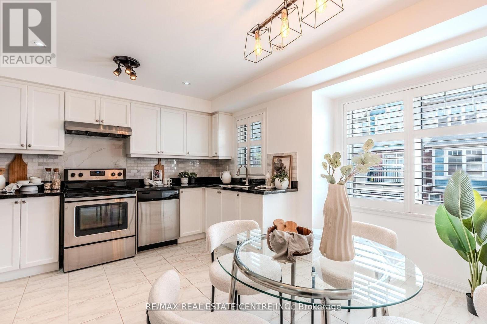 48 - 6020 Derry Road, Milton, Ontario  L9T 8L6 - Photo 12 - W12629304