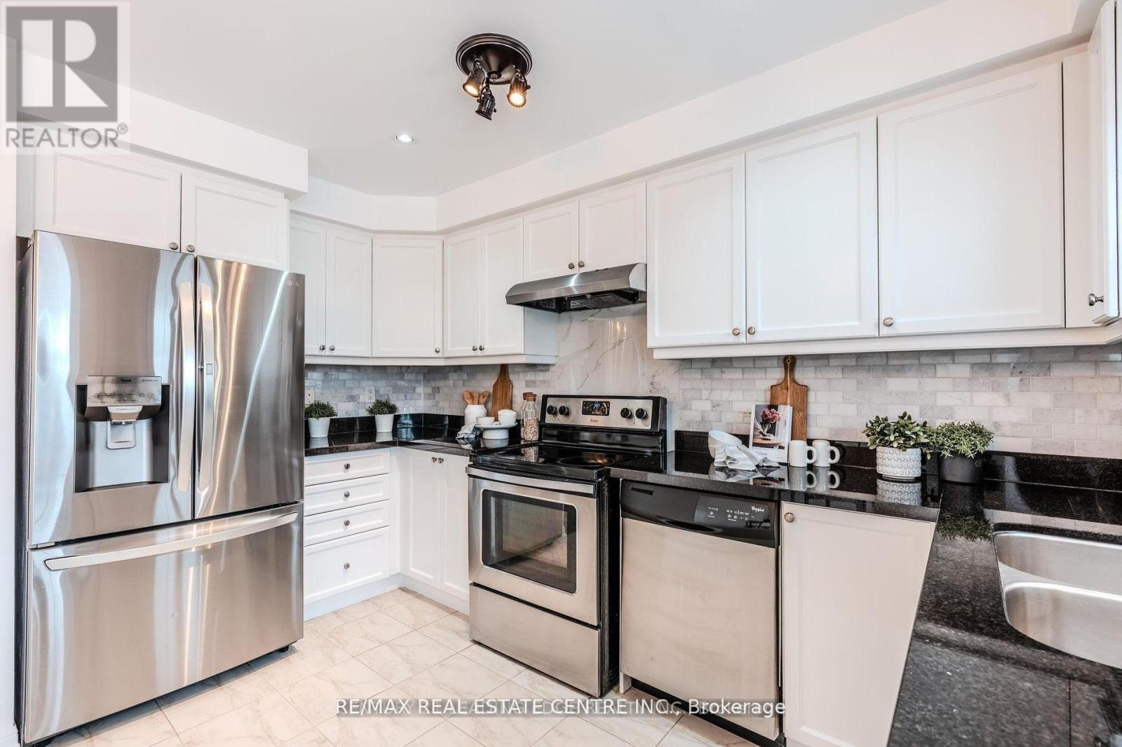 48 - 6020 Derry Road, Milton, Ontario  L9T 8L6 - Photo 15 - W12629304