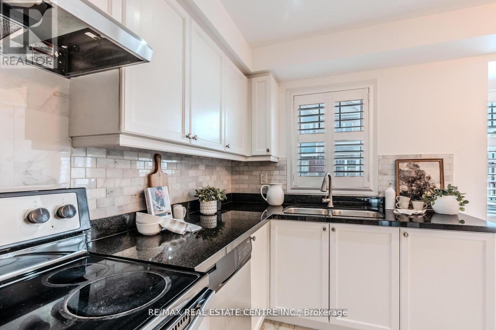 48 - 6020 Derry Road, Milton, Ontario  L9T 8L6 - Photo 16 - W12629304