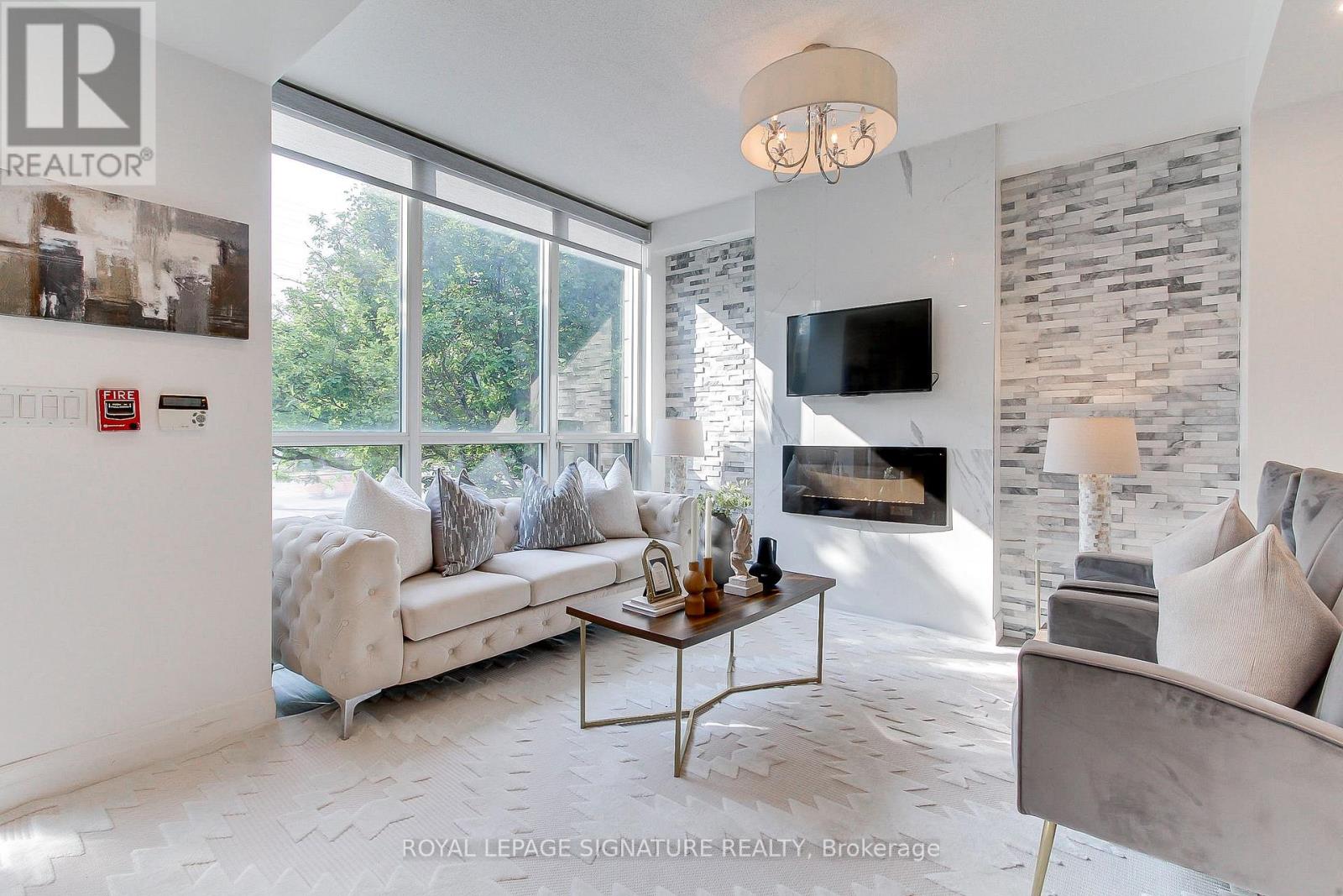 Th-104 - 90 Absolute Avenue, Mississauga, Ontario  L4Z 0A1 - Photo 14 - W12629334