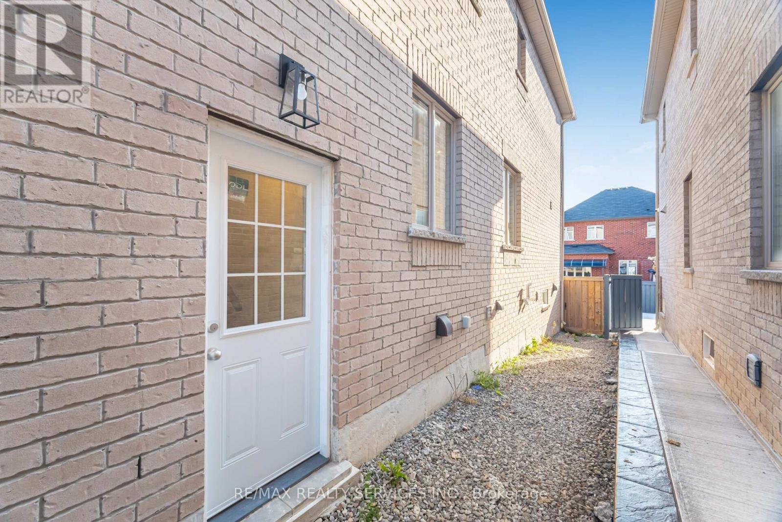 52 Blackberry Valley Crescent, Caledon, Ontario  L7C 3Z9 - Photo 46 - W12629344