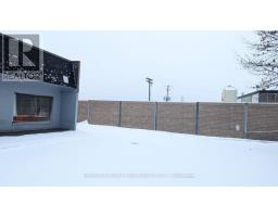 109 LOTHERTON PATHWAY, Toronto, Ontario