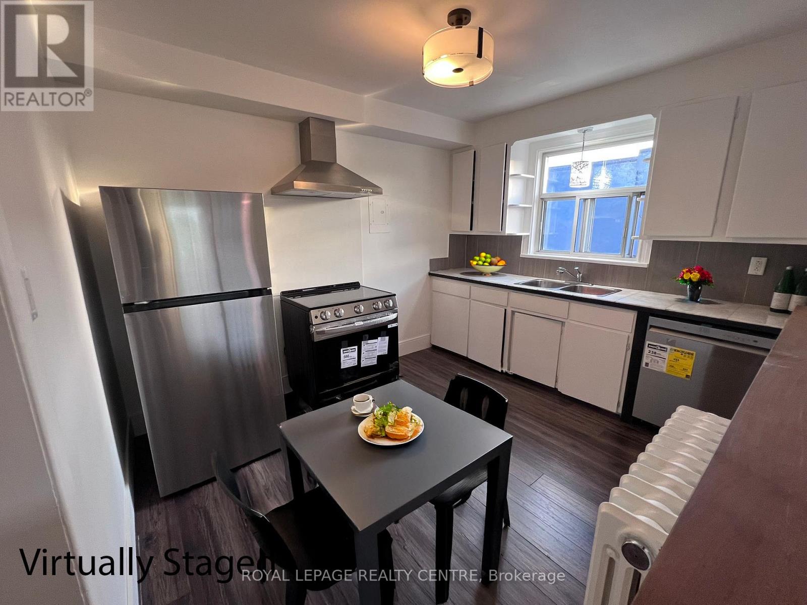 1 - 3351 Lake Shore Boulevard W, Toronto, Ontario  M8W 1N1 - Photo 3 - W12629356