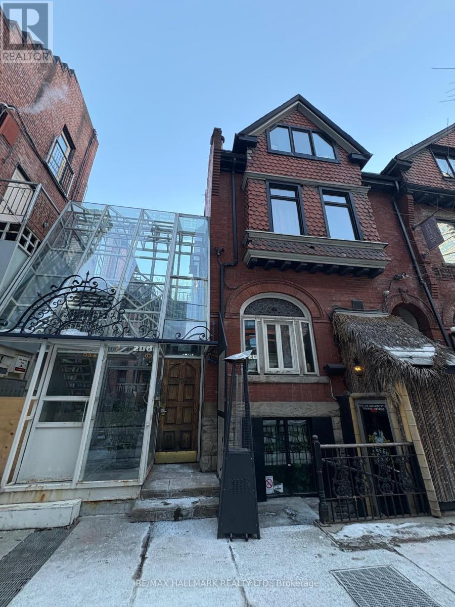 304 - 270 Adelaide Street W, Toronto, Ontario  M5H 1Y2 - Photo 4 - C12278958