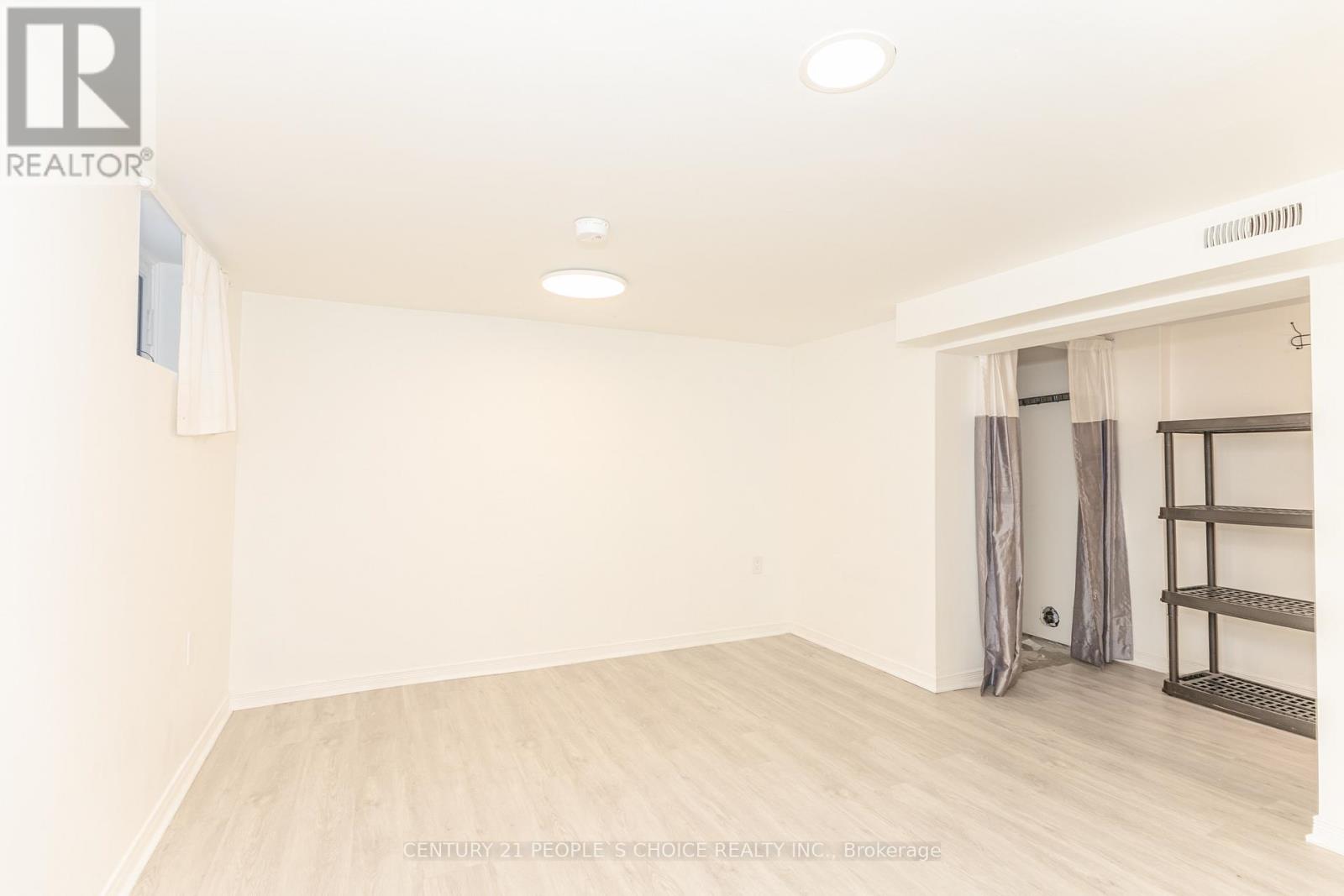 Bsmnt - 212 Oakwood Avenue, Toronto, Ontario M6E 2V4 - Photo 17 - C12605338