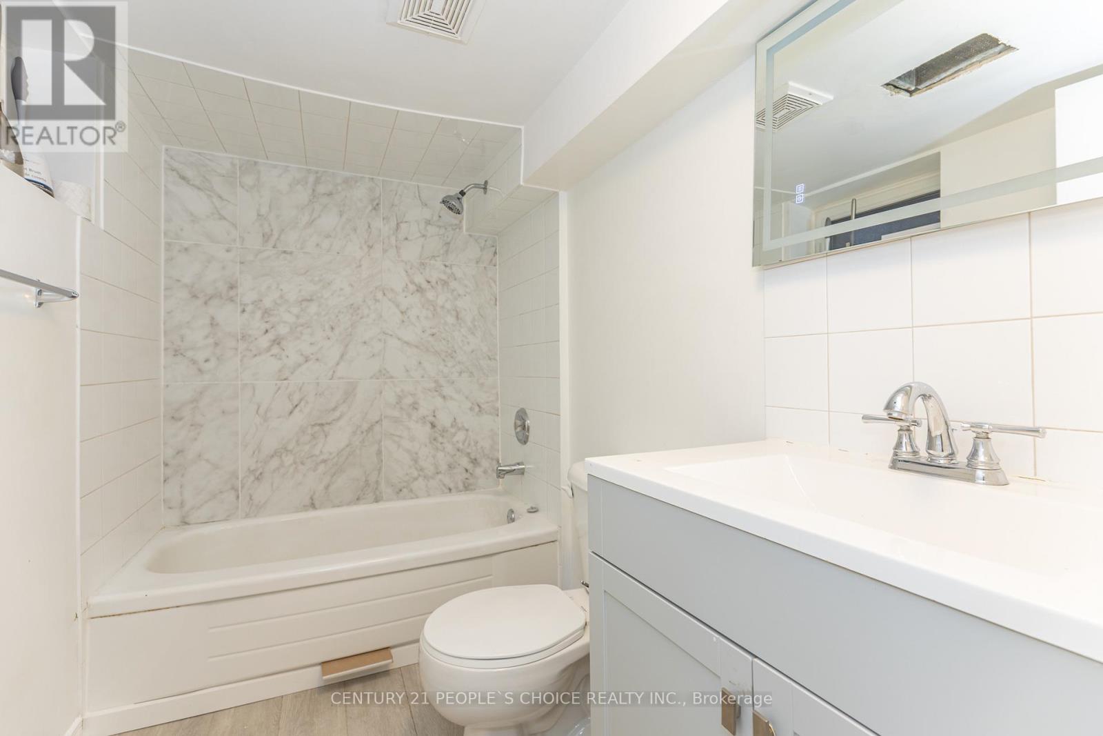 Bsmnt - 212 Oakwood Avenue, Toronto, Ontario M6E 2V4 - Photo 10 - C12605338