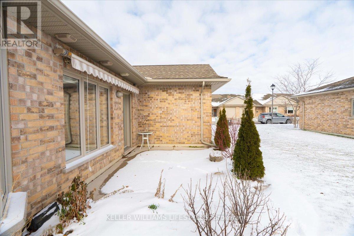 21 - 5969 Townsend Line, Lambton Shores, Ontario  N0N 1J0 - Photo 34 - X12629378