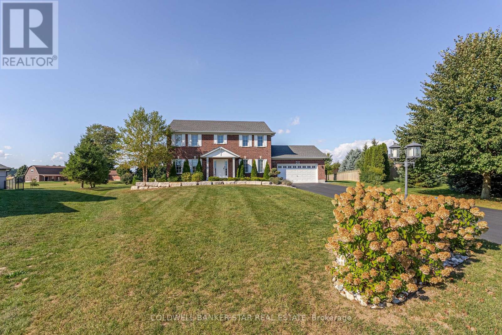 5229 Wales Crescent, Malahide, Ontario  N5H 2R2 - Photo 3 - X12629528