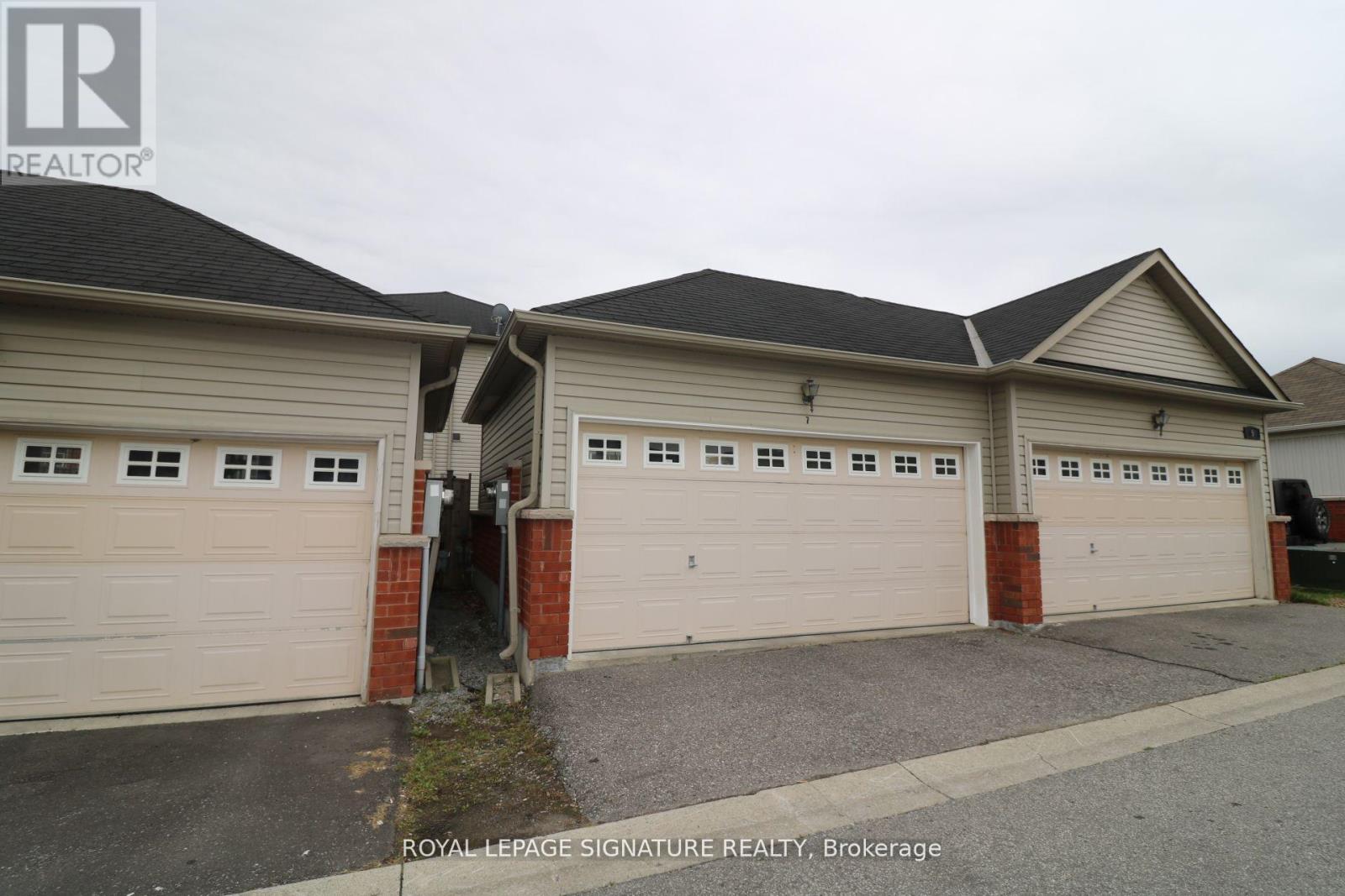 7 Yale Lane, Markham, Ontario  L6B 1H4 - Photo 15 - N12629240