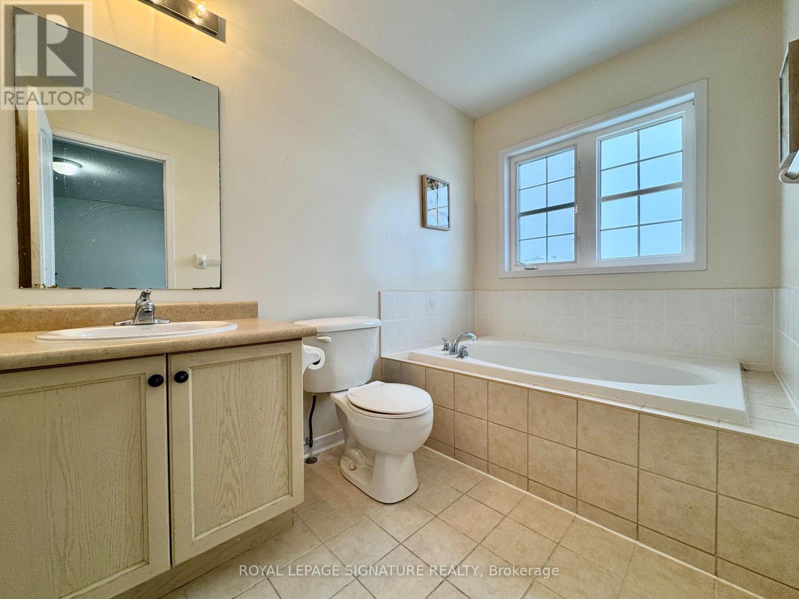 7 Yale Lane, Markham, Ontario  L6B 1H4 - Photo 8 - N12629240