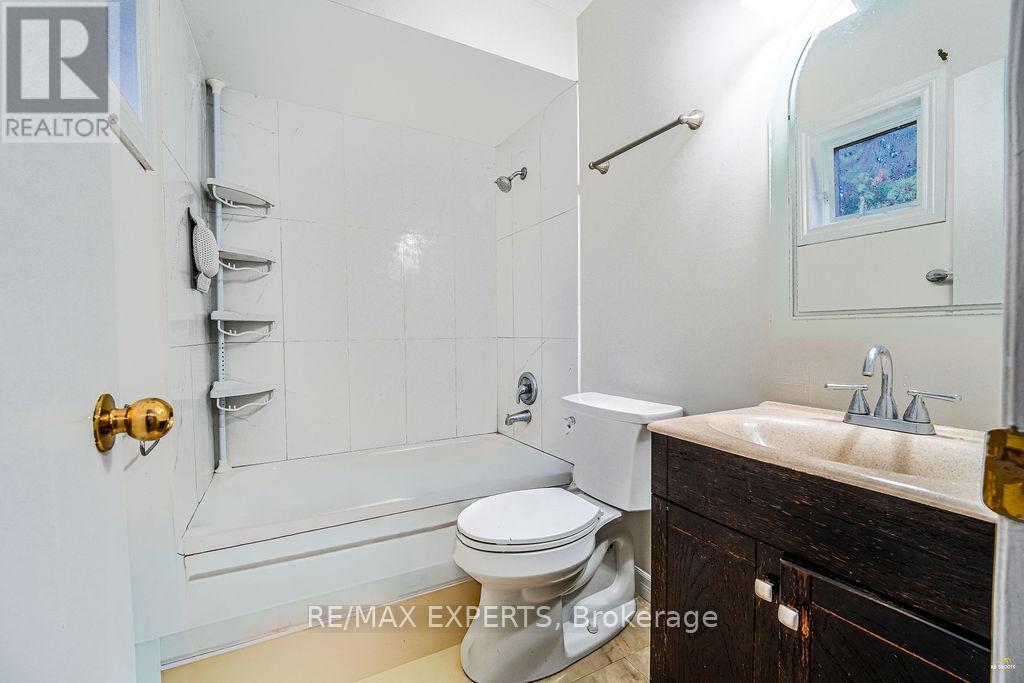 181 Lisa Marie Drive, Orangeville, Ontario  L9W 4P7 - Photo 9 - W12628788