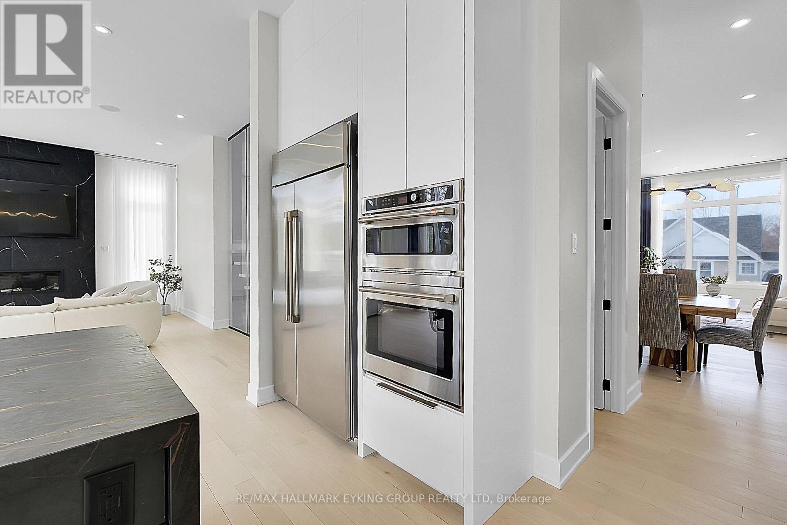 623 Rowanwood Avenue, Ottawa, Ontario  K2A 3E3 - Photo 14 - X12629402