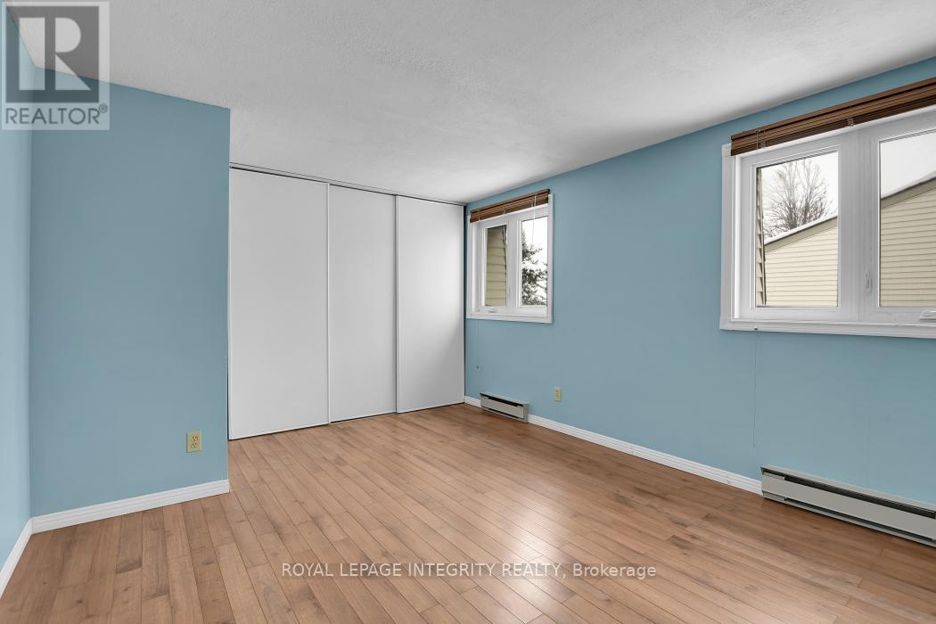 1312 Alness Court, Ottawa, Ontario  K1B 5H2 - Photo 13 - X12629404