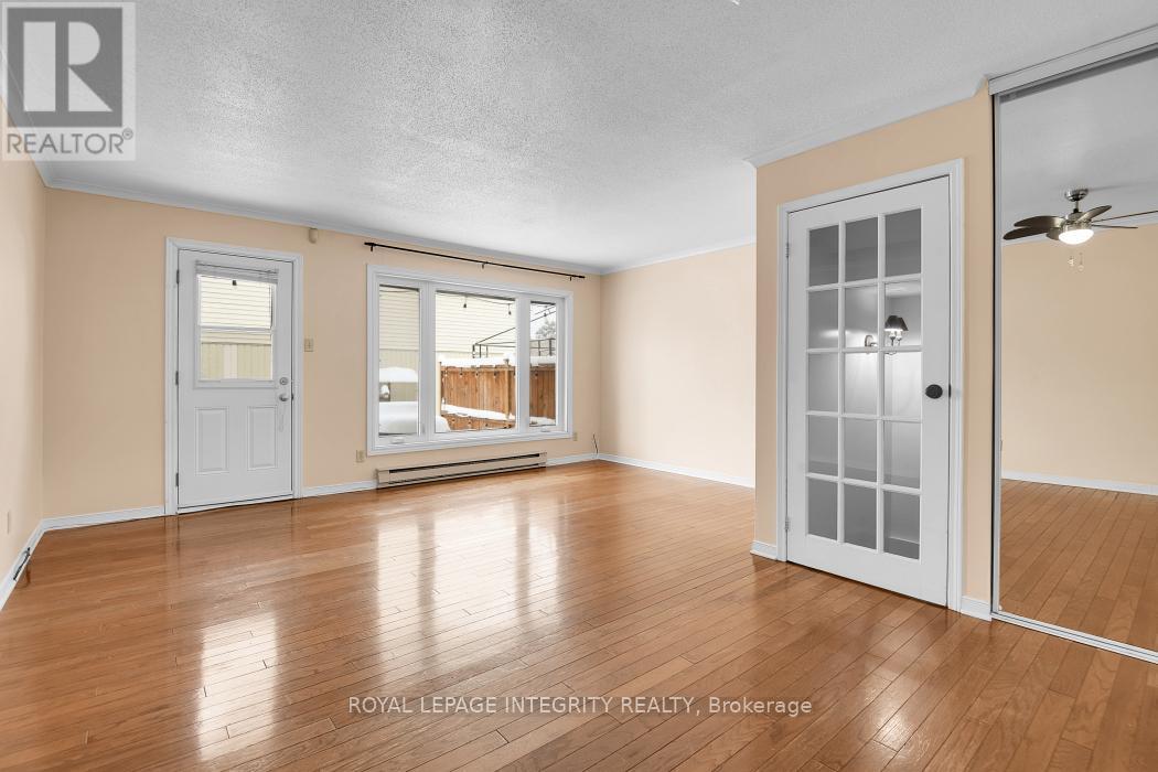 1312 Alness Court, Ottawa, Ontario  K1B 5H2 - Photo 8 - X12629404