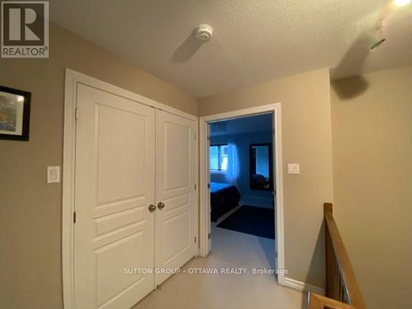 304 Grey Seal Circle, Ottawa, Ontario  K1V 2H3 - Photo 13 - X12629534