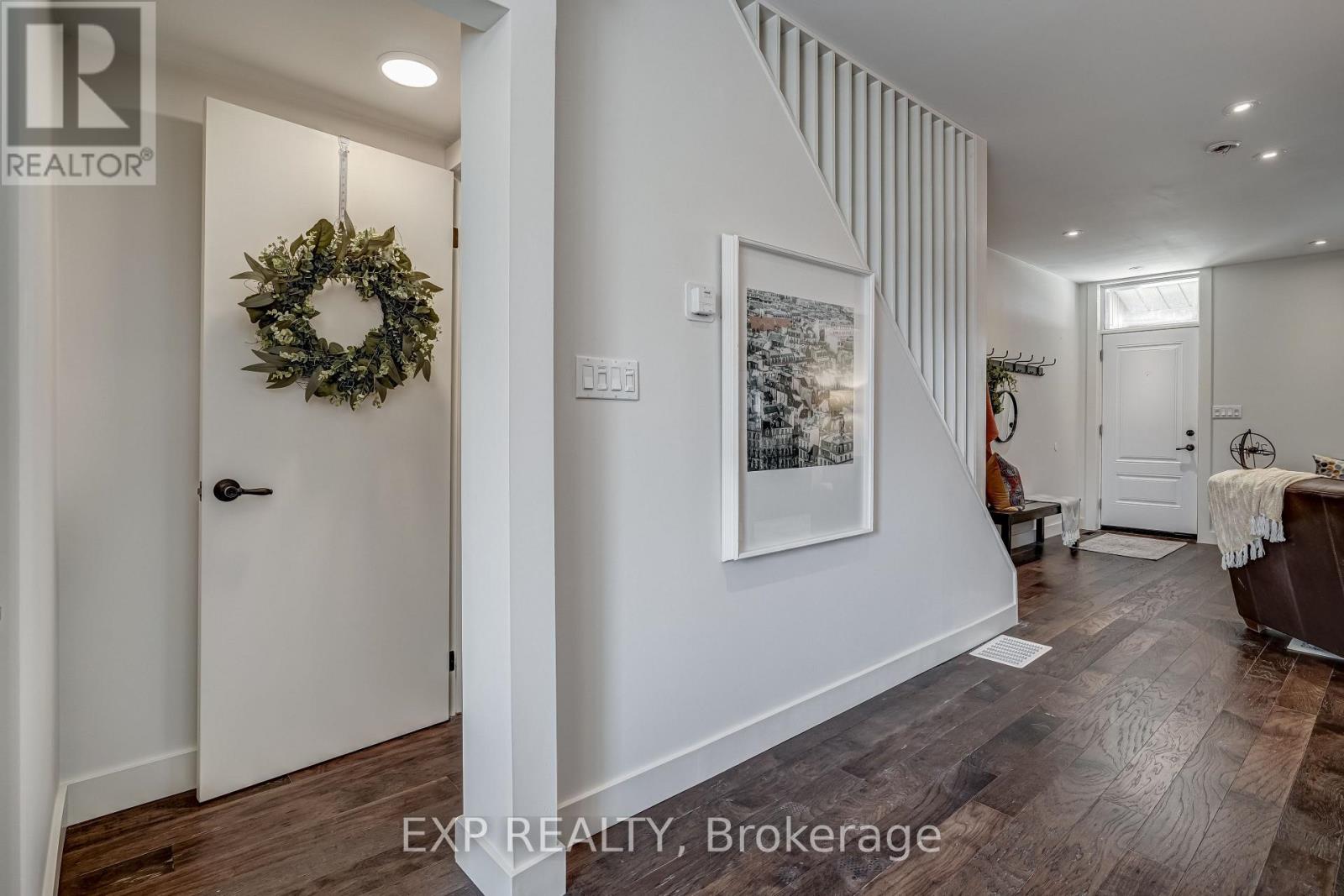 14 Milton Avenue, Hamilton, Ontario  L8L 6E6 - Photo 13 - X12629300