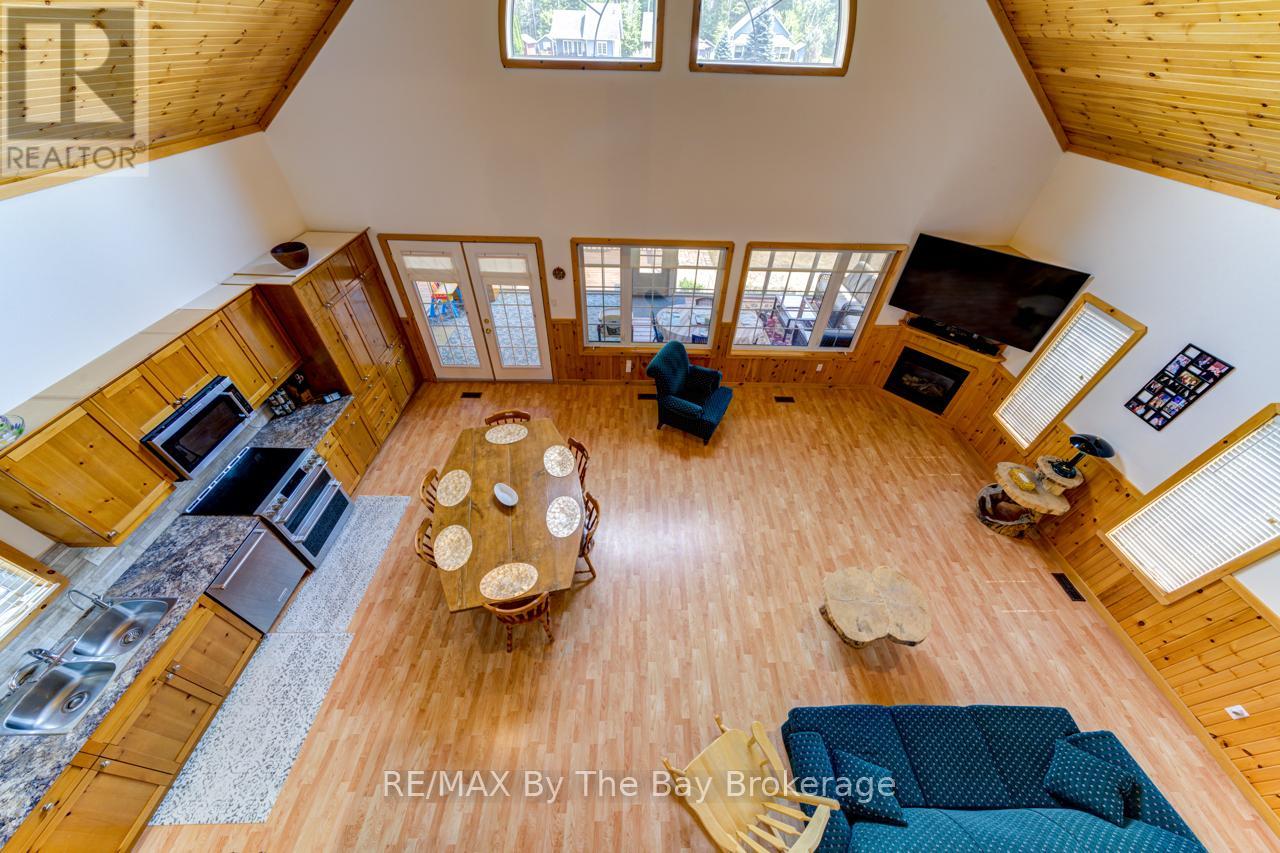 47 Madawaska Trail, Wasaga Beach, Ontario L9Z 1X7 - Photo 23 - S12323628