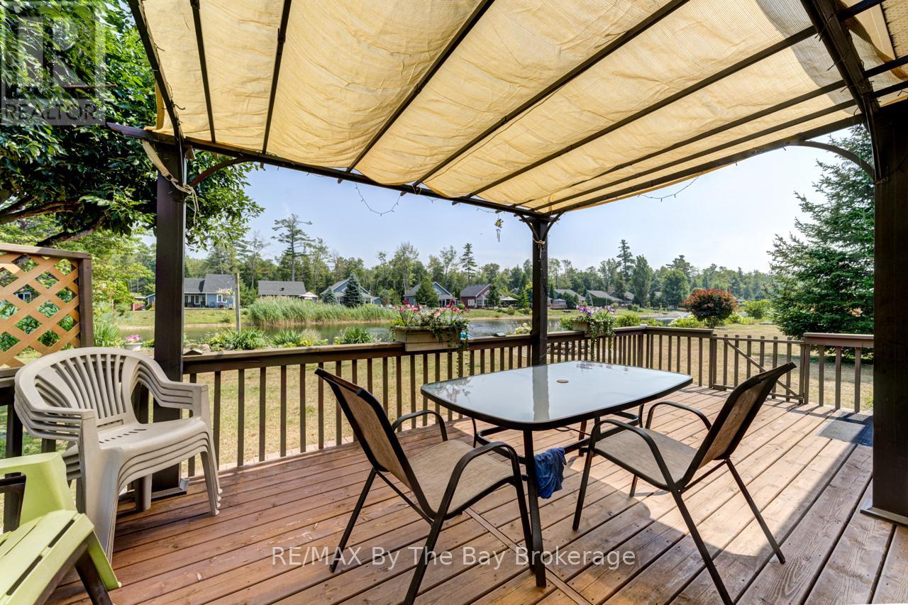 47 Madawaska Trail, Wasaga Beach, Ontario L9Z 1X7 - Photo 32 - S12323628