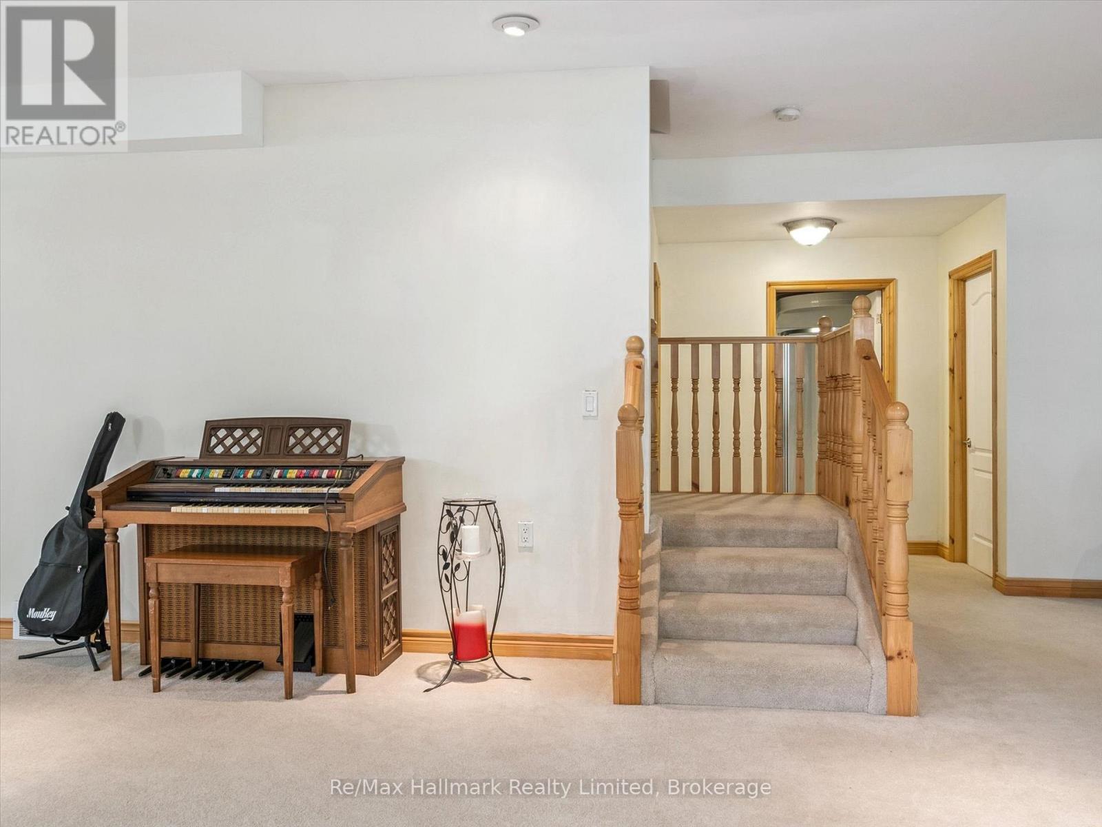 69 Woodchester Avenue, Bracebridge, Ontario  P1L 1H9 - Photo 32 - X12400015