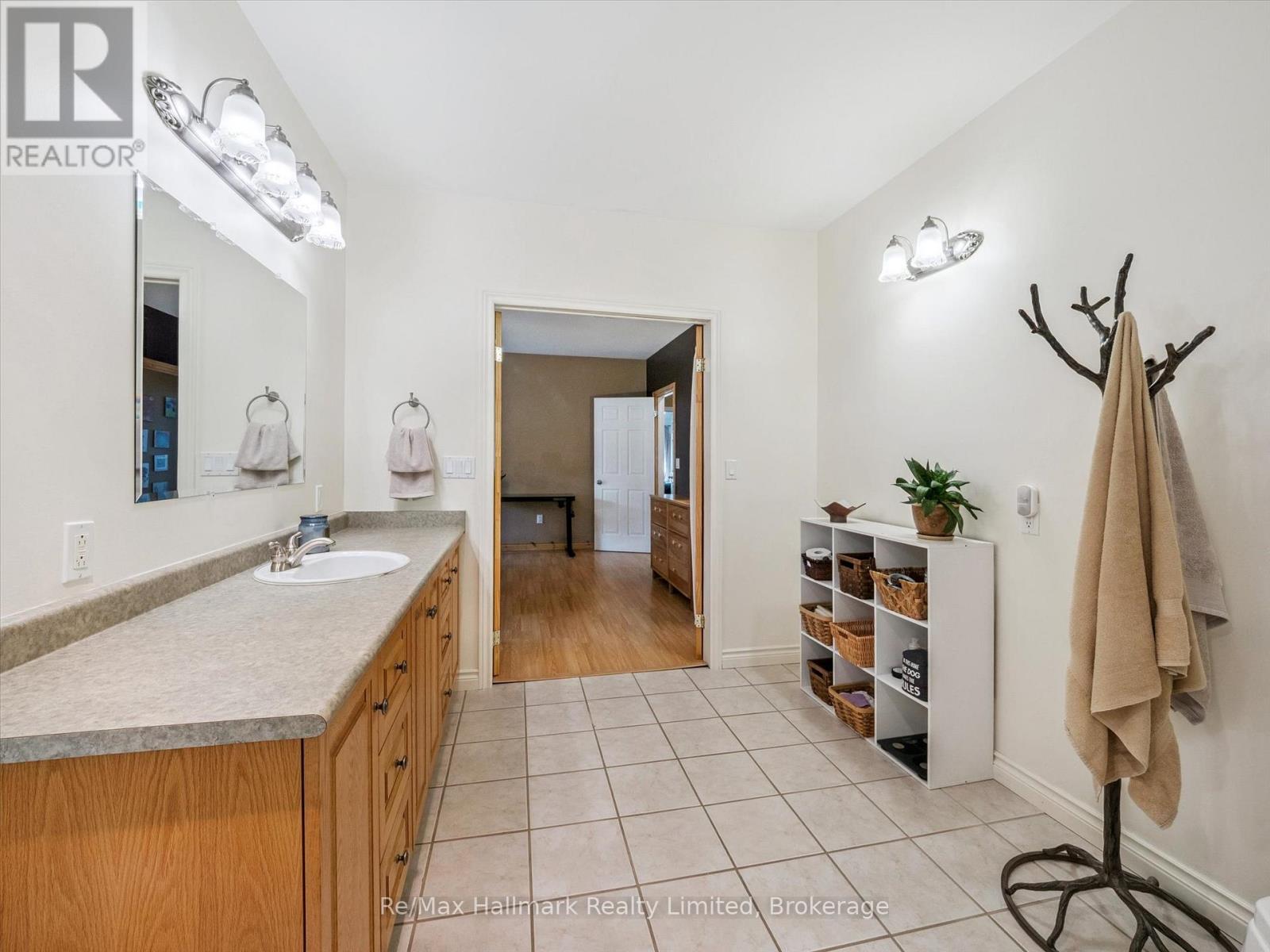 69 Woodchester Avenue, Bracebridge, Ontario  P1L 1H9 - Photo 23 - X12400015