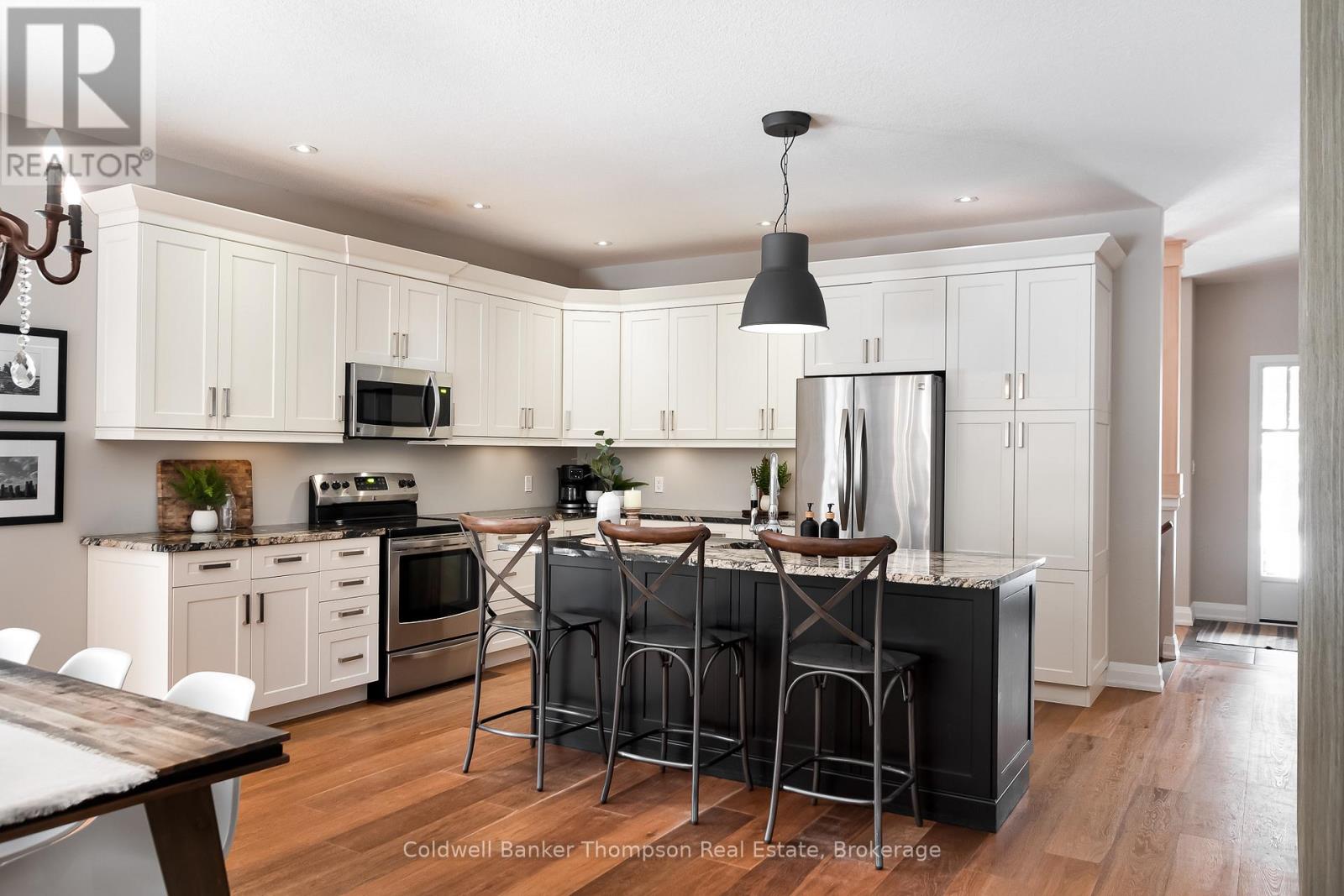 744 North Mary Lake Road, Huntsville, Ontario P1H 1S4 - Photo 6 - X12600756