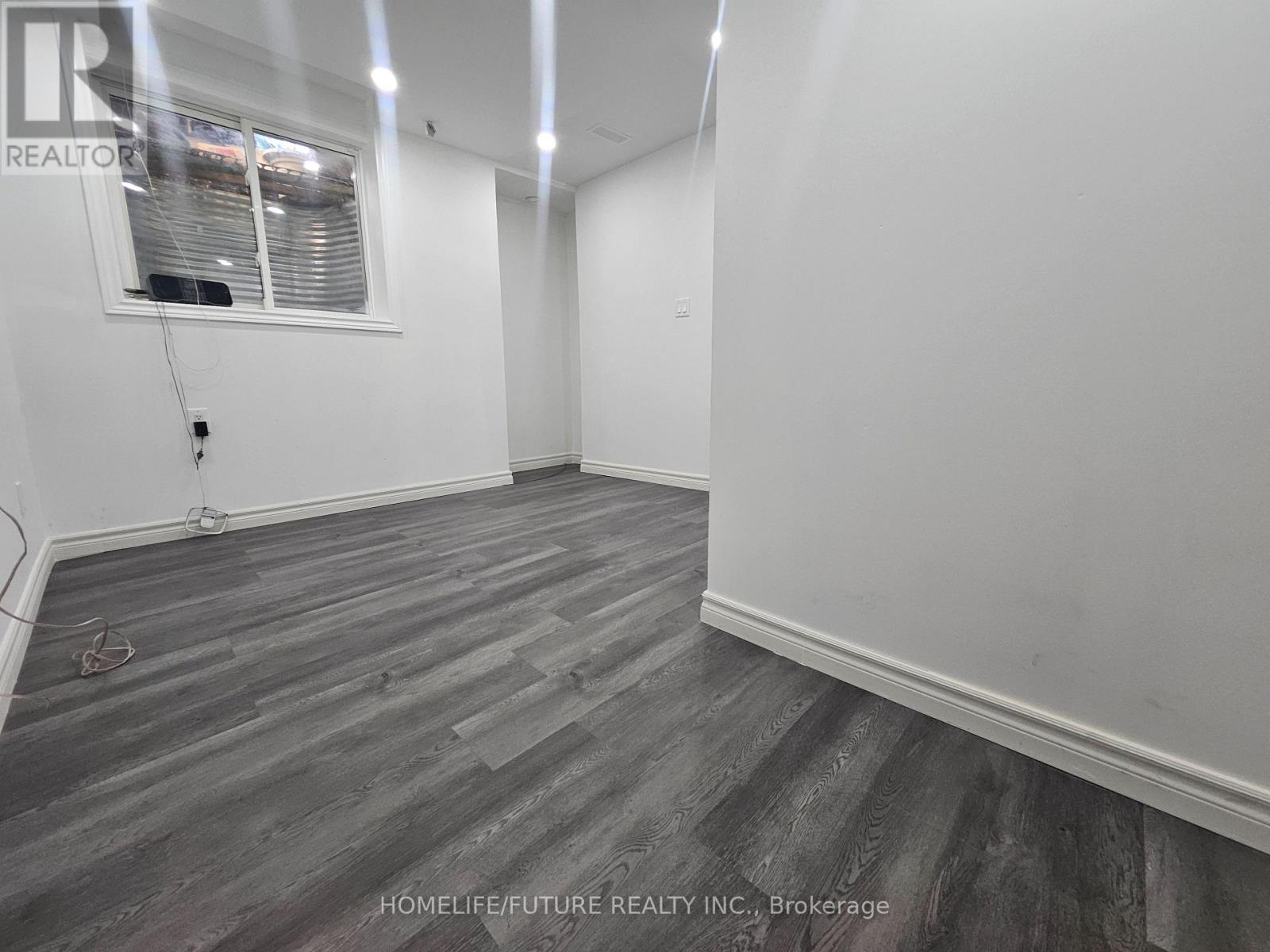 (Bsmt) - 41 Royal Links Circle, Brampton, Ontario L6P 2W9 - Photo 6 - W12628936