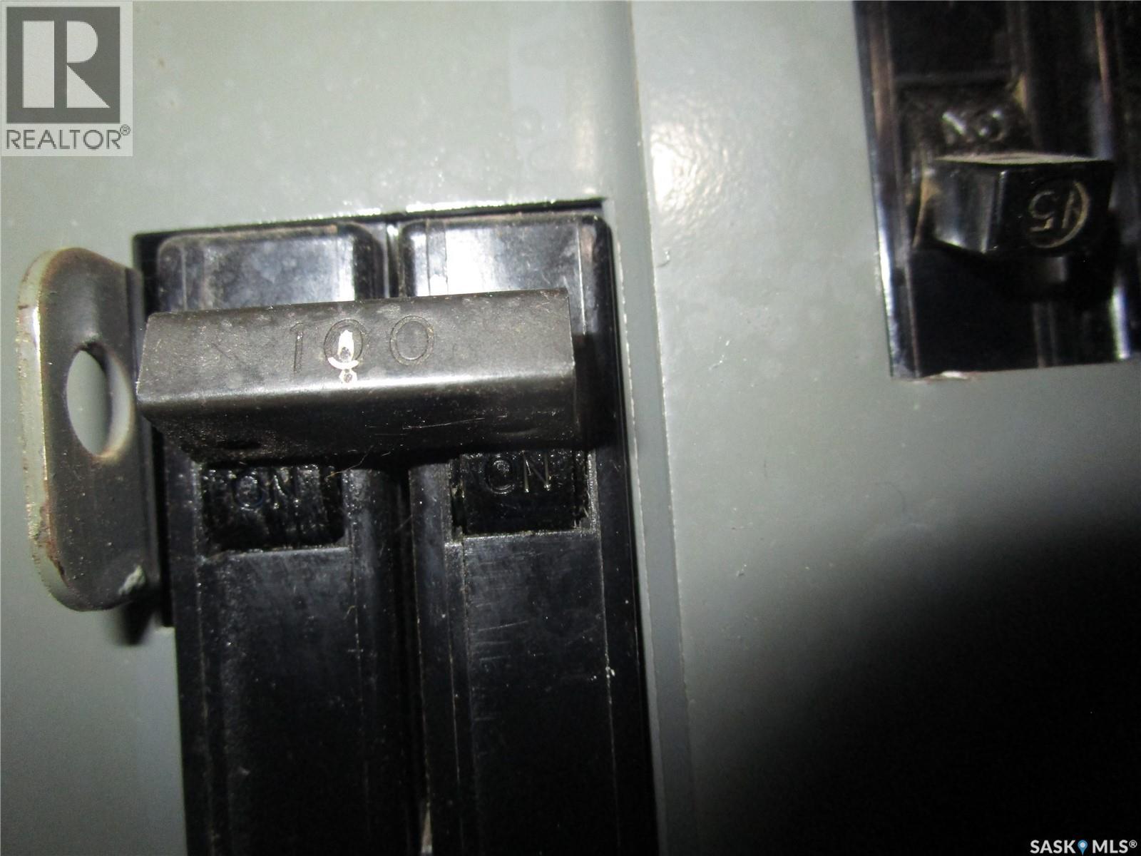 514 3rd Avenue E, Assiniboia, Saskatchewan  S0H 0B0 - Photo 18 - SK025563