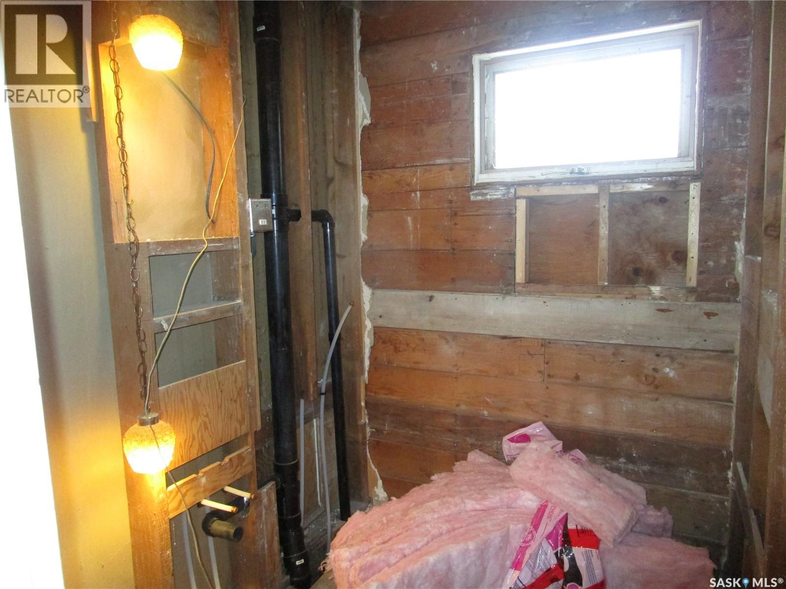 514 3rd Avenue E, Assiniboia, Saskatchewan  S0H 0B0 - Photo 7 - SK025563