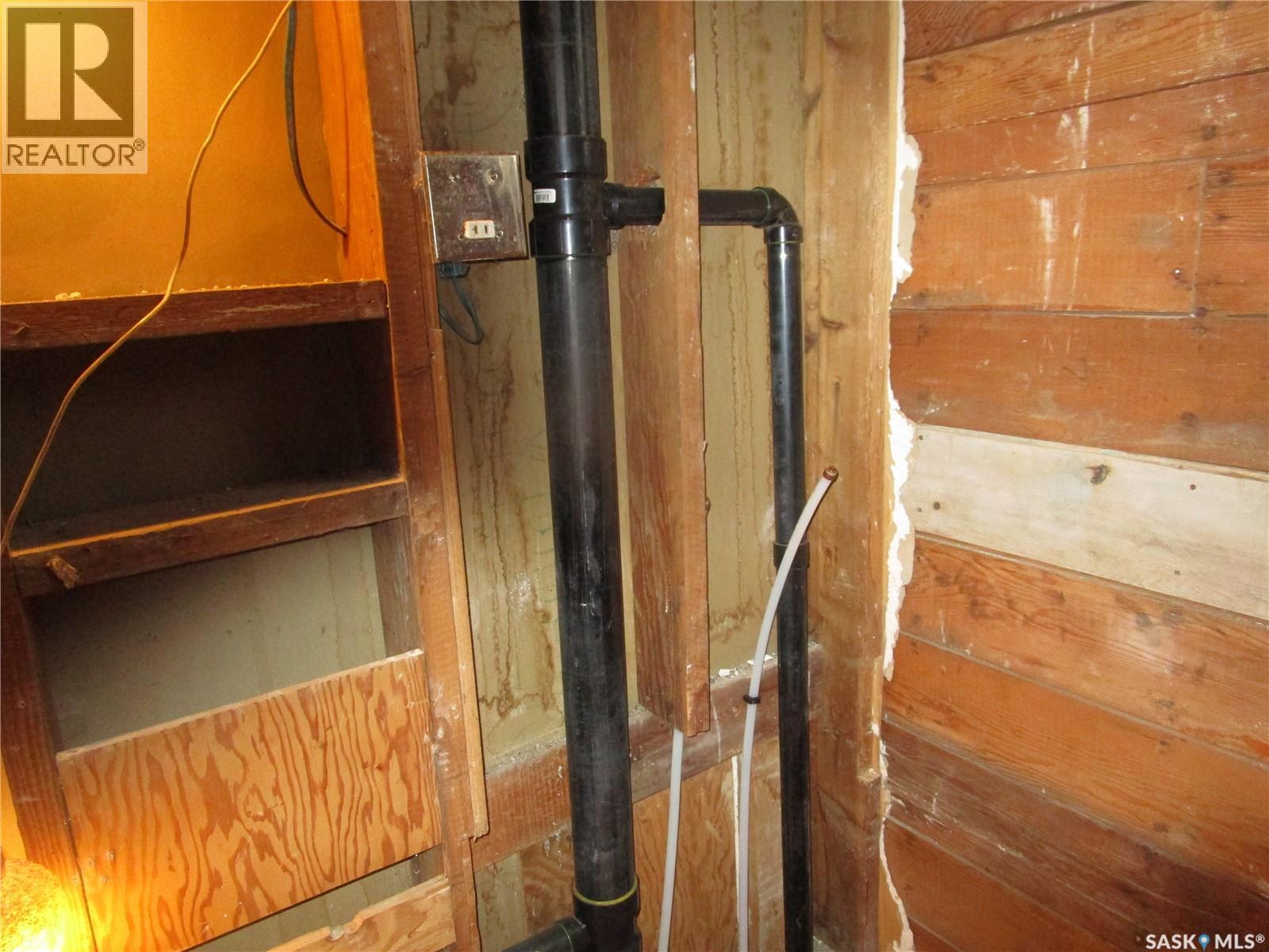 514 3rd Avenue E, Assiniboia, Saskatchewan  S0H 0B0 - Photo 8 - SK025563