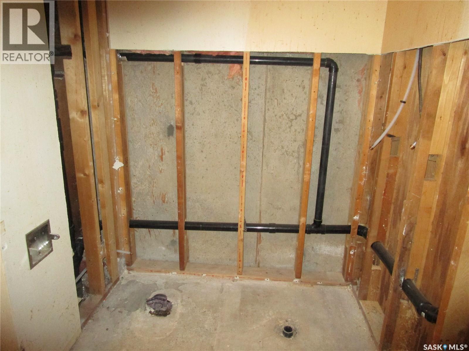 514 3rd Avenue E, Assiniboia, Saskatchewan  S0H 0B0 - Photo 9 - SK025563