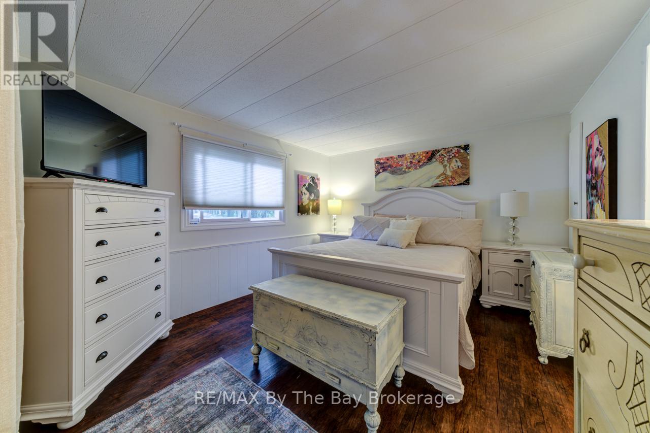 9 Allen Drive N, Wasaga Beach, Ontario  L9Z 1K5 - Photo 26 - S12426181