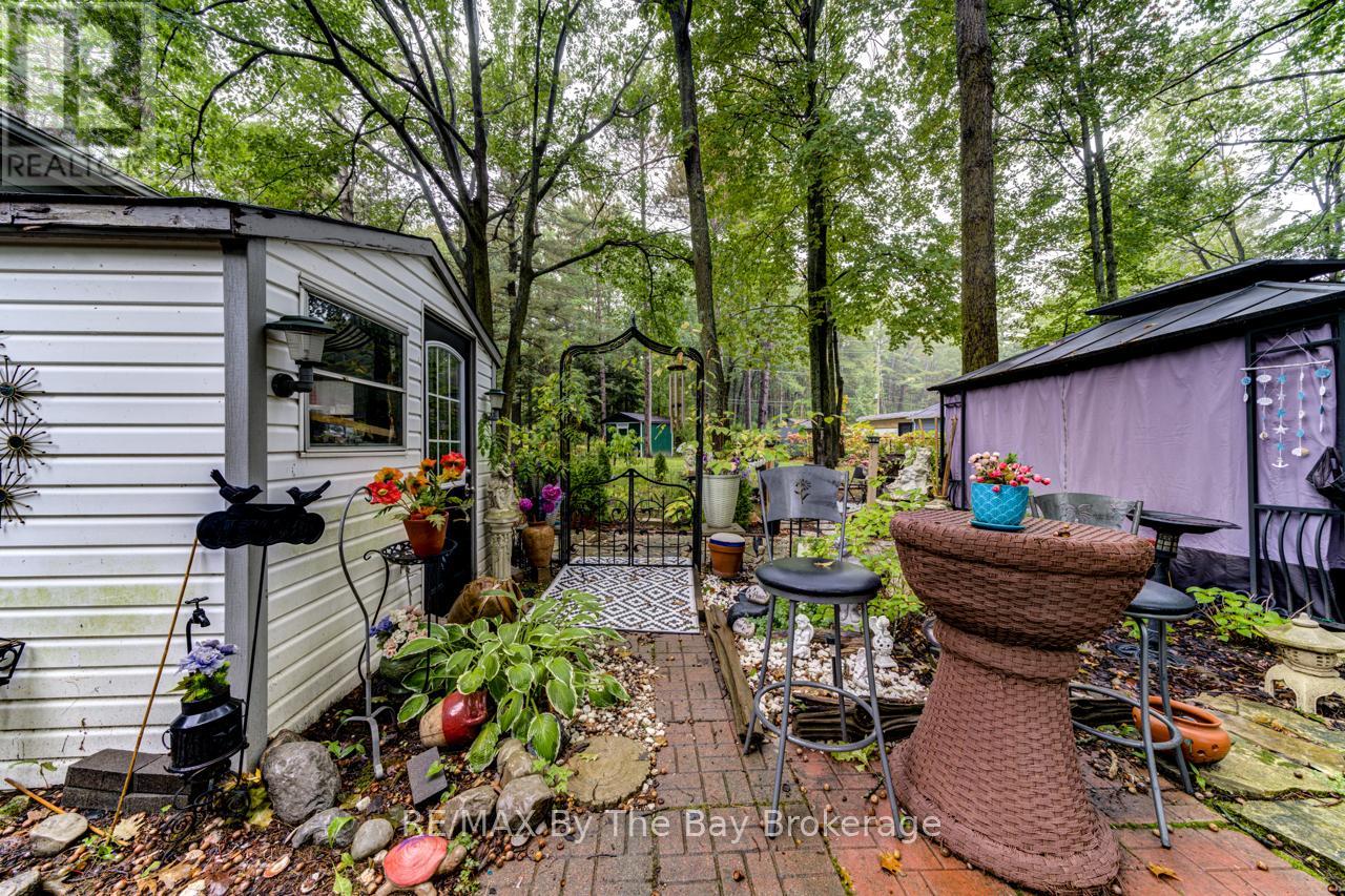 9 Allen Drive N, Wasaga Beach, Ontario  L9Z 1K5 - Photo 35 - S12426181