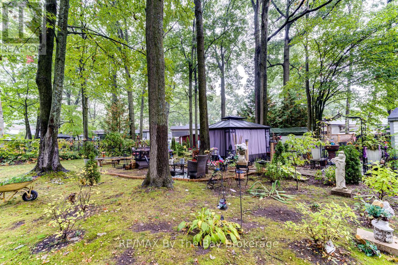 9 Allen Drive N, Wasaga Beach, Ontario  L9Z 1K5 - Photo 40 - S12426181