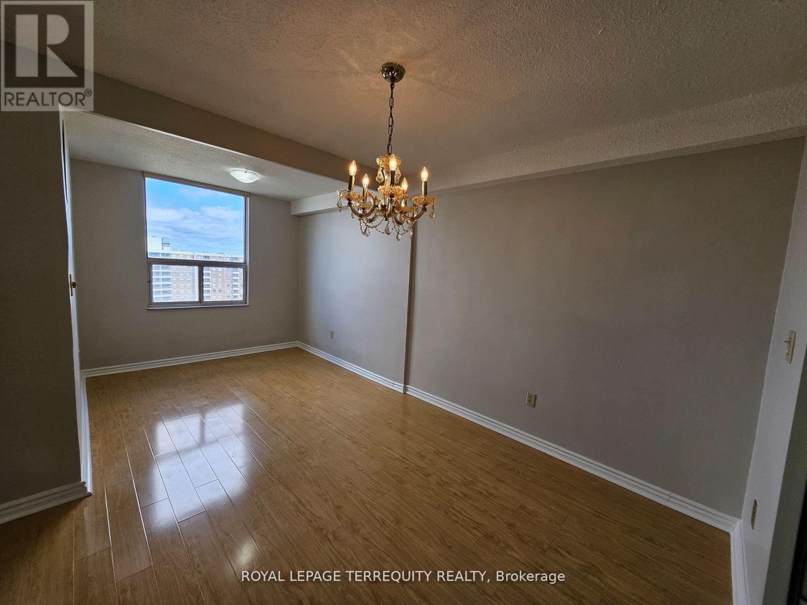 1402 - 5 Shady Golfway, Toronto, Ontario  M3C 3A5 - Photo 11 - C12629420