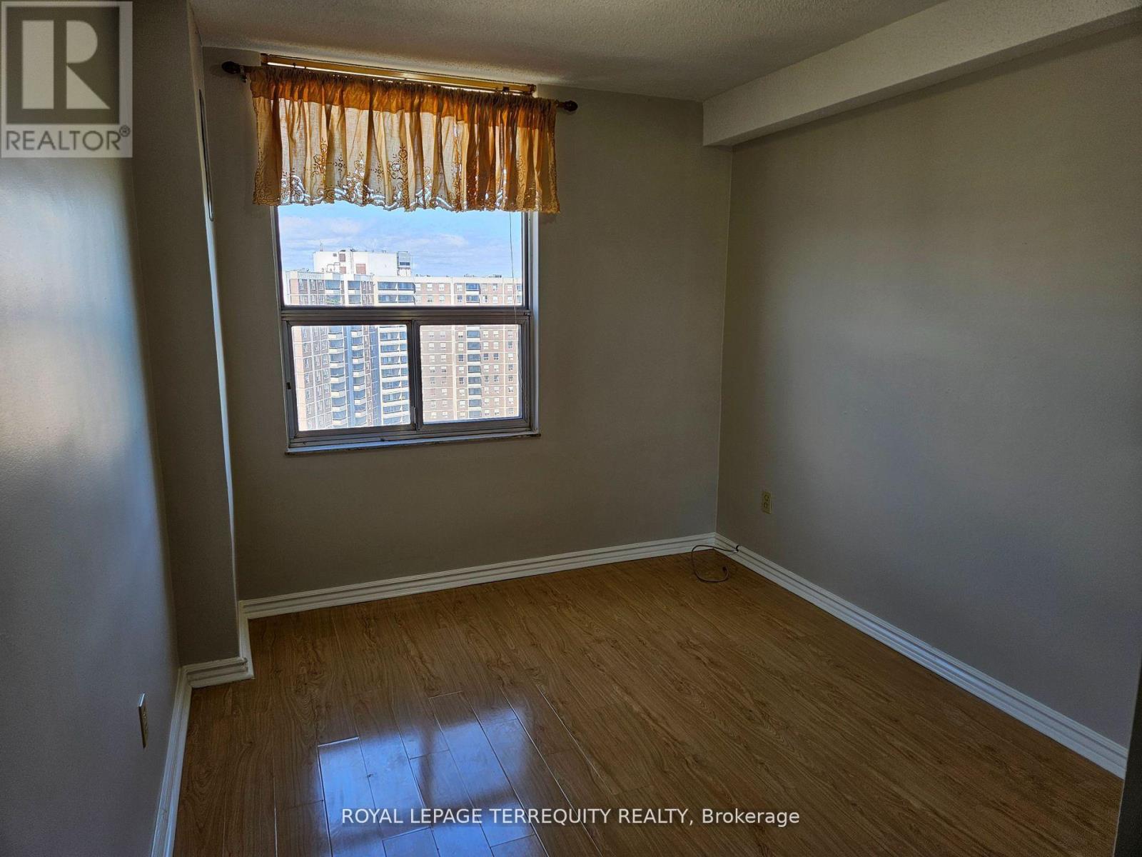 1402 - 5 Shady Golfway, Toronto, Ontario  M3C 3A5 - Photo 21 - C12629420