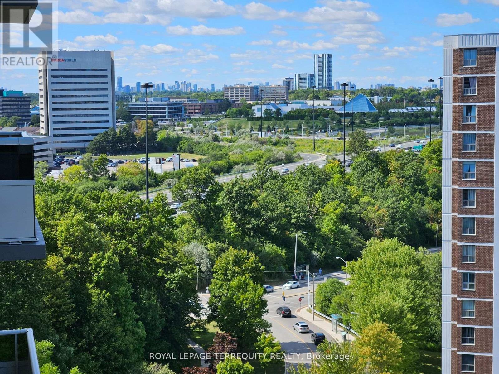 1402 - 5 Shady Golfway, Toronto, Ontario  M3C 3A5 - Photo 30 - C12629420