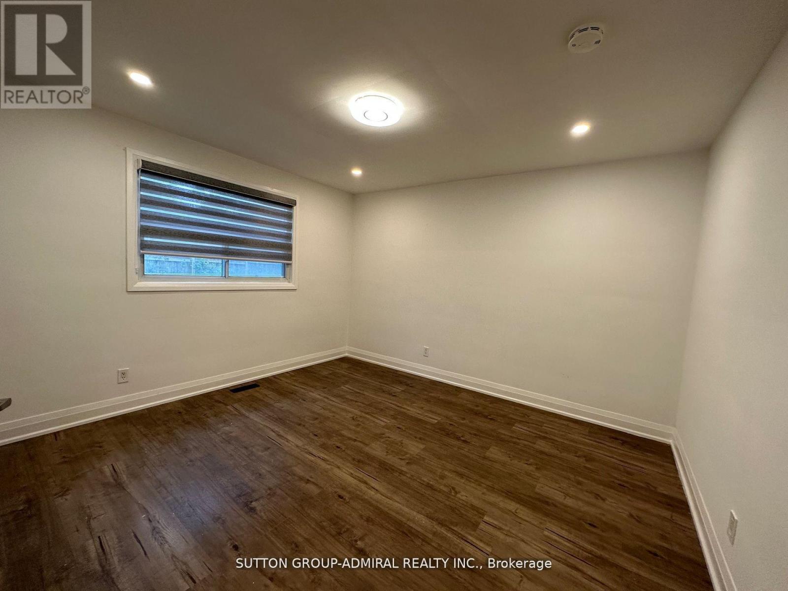 Main Floor - 7 Resolution Crescent, Toronto, Ontario  M2H 1N3 - Photo 12 - C12629450